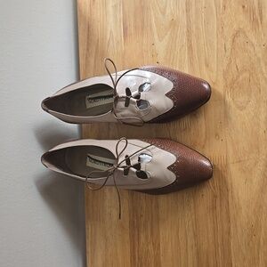 Vintage Nordstrom pointed toe leather heeled oxfords